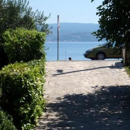 In With Sea View, Balcony, Air Conditioning, Wifi 5132-5 *